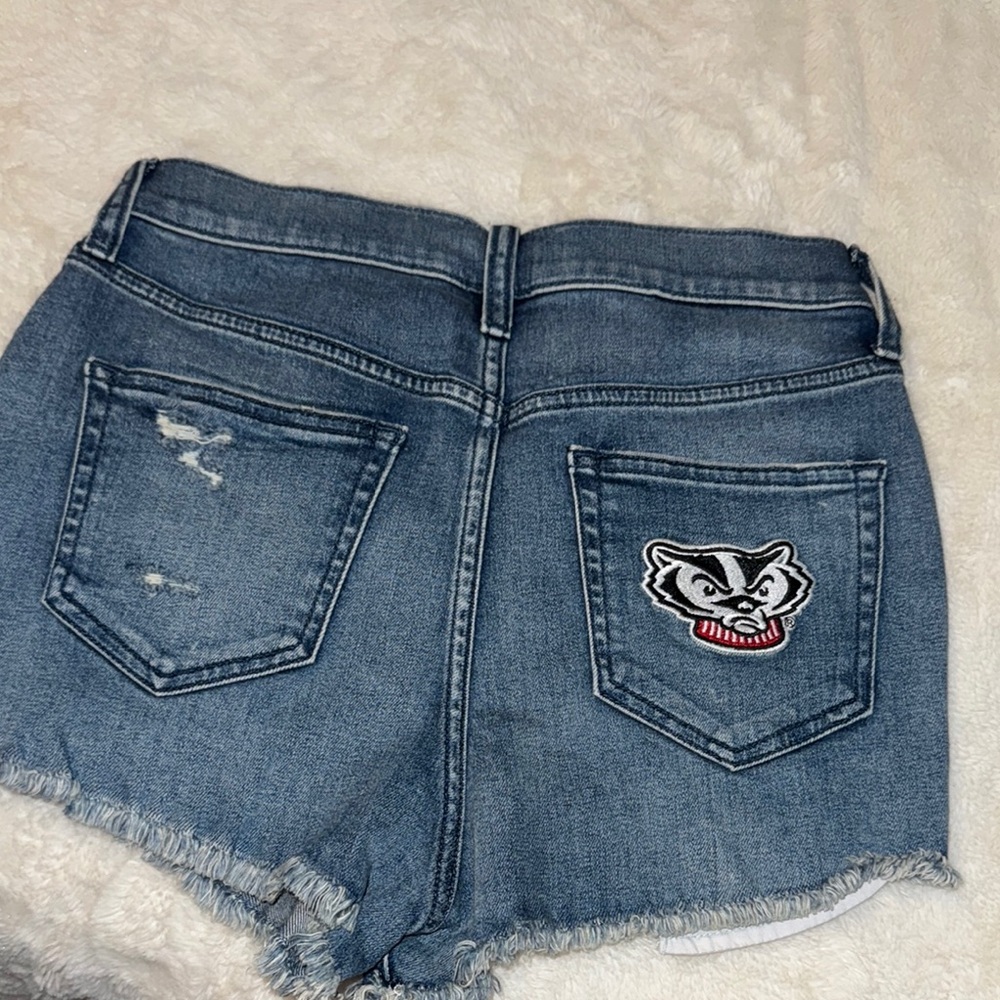PINK Victoria's Secret Women's Blue Denim Shorts Wisconsin Badger - Picture 2 of 2